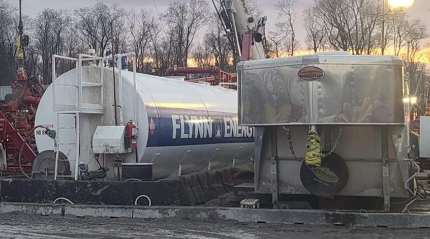 12,000 Gallon Skid Tank